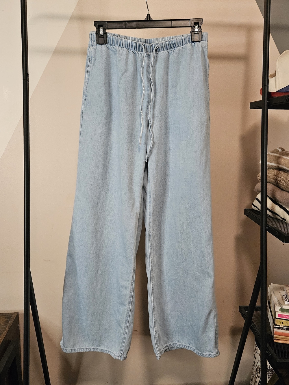 H&M Light Wash Denim Wide Leg Pants, Size XS